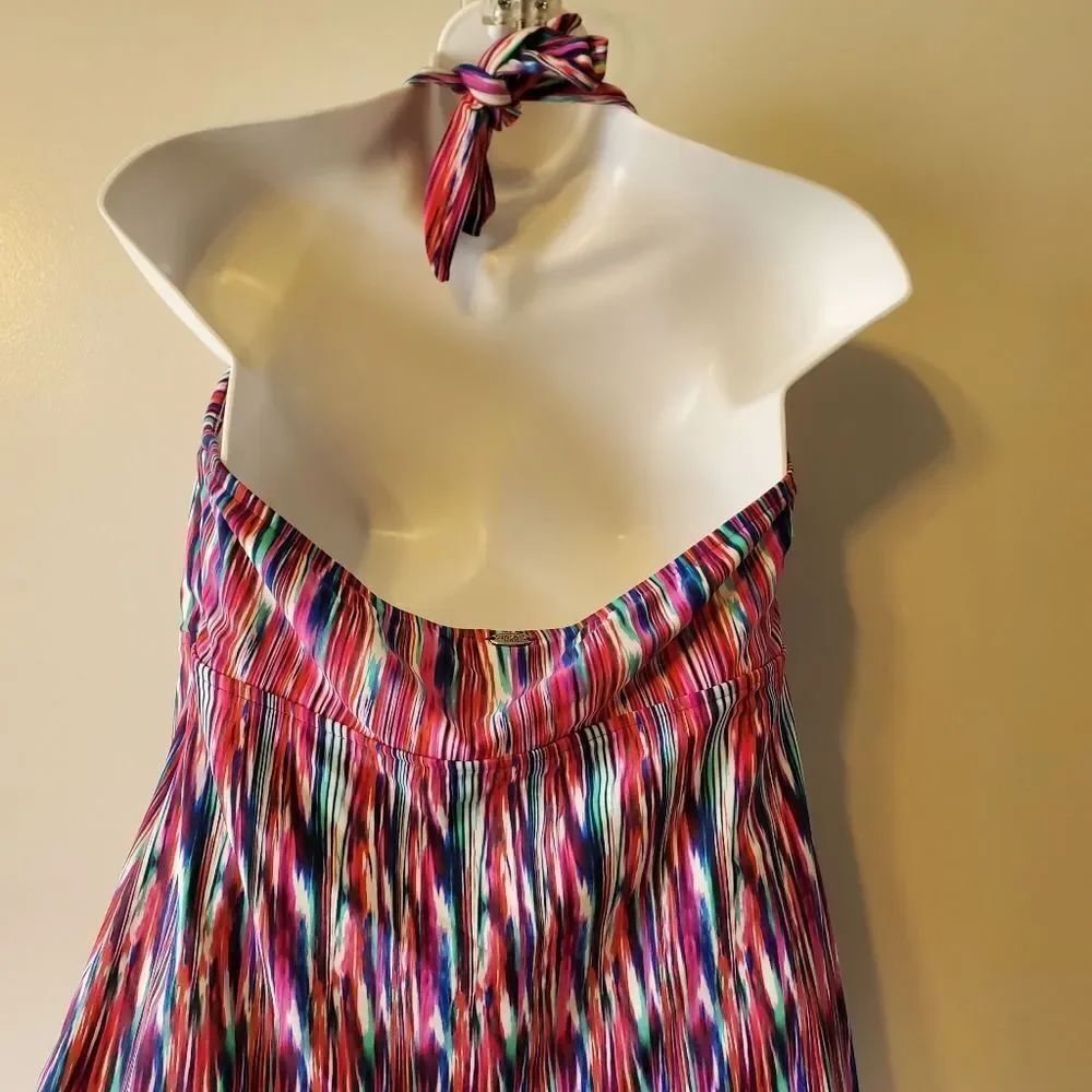 Swim tops - Picture 7 of 7